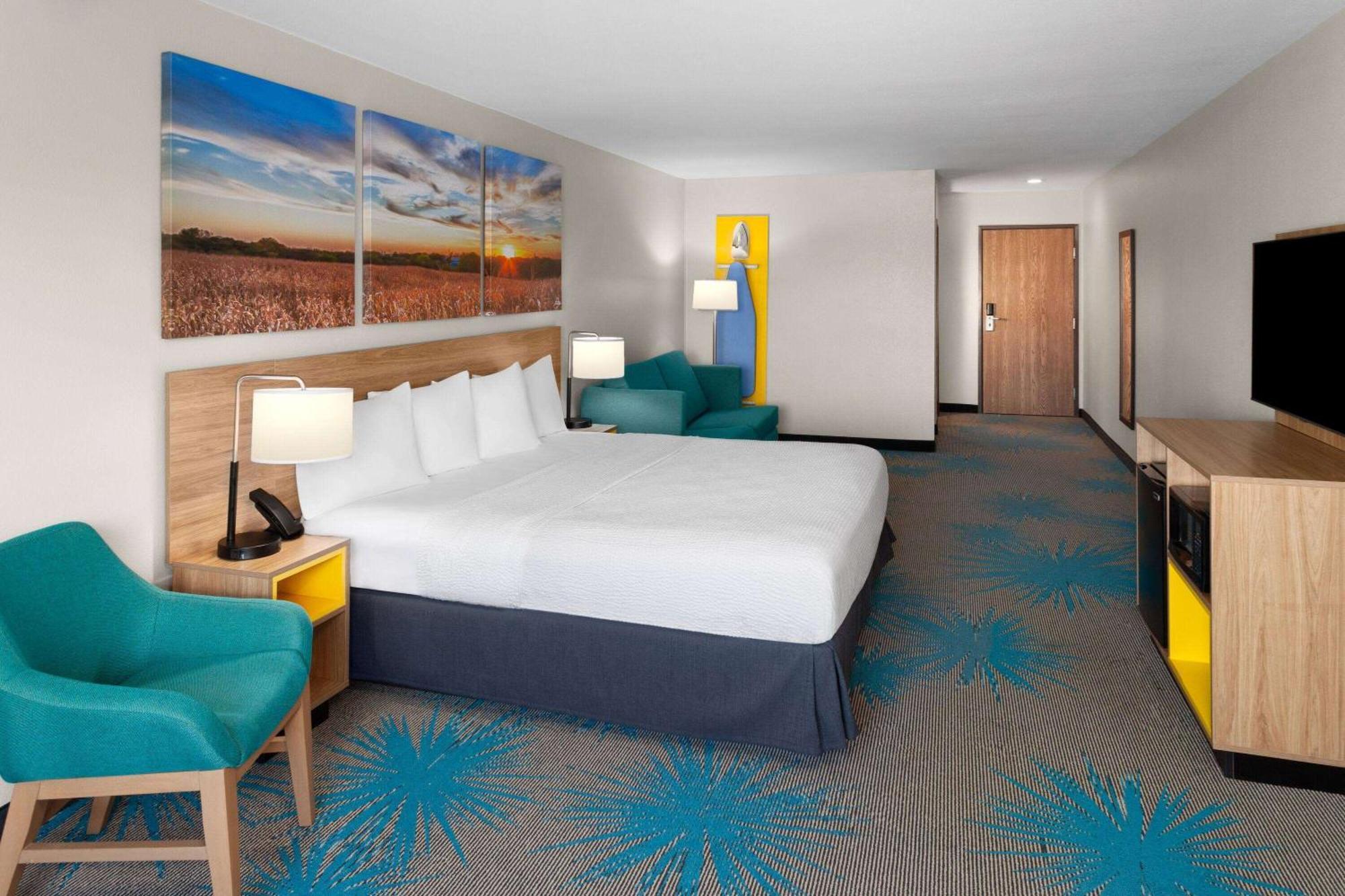 Days Inn & Suites By Wyndham Of Morris Buitenkant foto